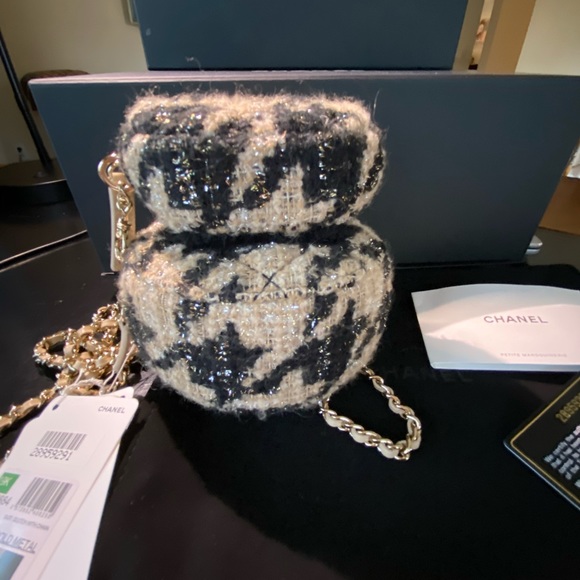 ‼️SOLD‼️ NEW Chanel Tweed Beige Black Double O - Picture 8 of 13